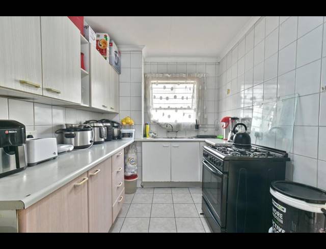 2 BEDROOM APARTMENT FOR SALE IN FERNDALE